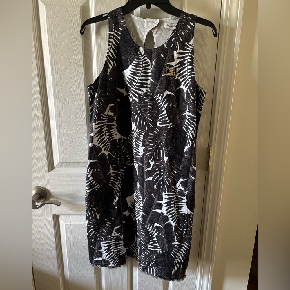 Tommy Bahama linen lined “all my fronds” shift dress with side pockets